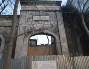 Vila Elena se dărâmă sub ochii constănțenilor