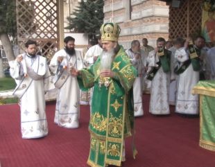 IPS Teodosie: Am alergii şi nu mă vaccinez