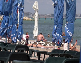 Mii de turiști pe litoral
