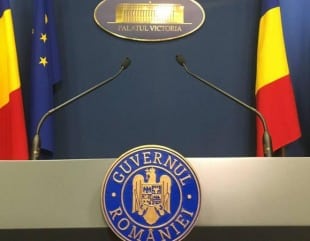 Cine pierde și cine câștigă: Taberele din spatele scenei politice se regrupează