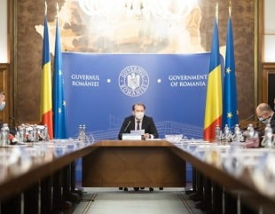 42 de prefecţi şi subprefecţi eliberați din funcție