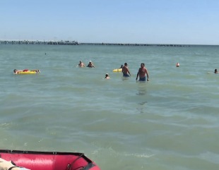 Au fost reluate căutările celor două persoane dispărute în mare, la Eforie Nord și Costinești