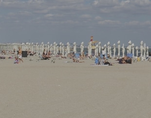 Peste 100.000 de turiști în vacanță, pe litoral