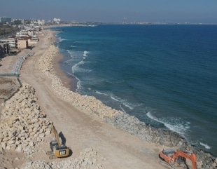 Pregătiri pentru înnisiparea plajei din Eforie