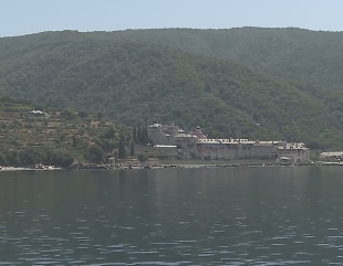 Români, salvați din largul Insulei Poros