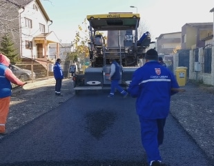 Încep lucrările de asfaltare a drumurilor din Lumina