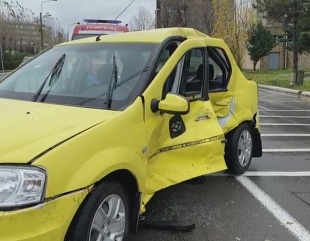 Accident cu victimă încarcerată
