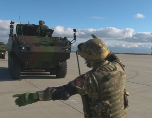 Legea serviciului militar voluntar, votată de Camera Deputaților. Câți bani vor primi participanții