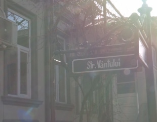 Vânt de schimbare pe Stradela Vântului