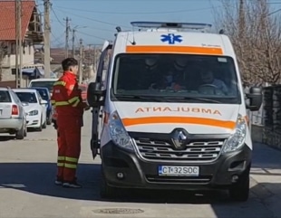 A murit în timp ce repara o casă