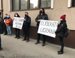 Protest al Bisericilor evanghelice în fața Consulatului Rusiei