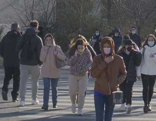 Mai sunt 3 săptămâni pentru autorecenzare