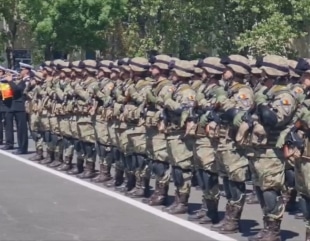 Militari premiați la repatriere