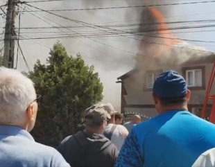 Incendiu, la o casă din Costinești
