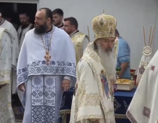 Decizie provizorie: Biserica de pe trotuar nu va fi demolată