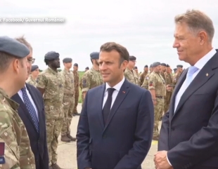 Emmanuel Macron și Klaus Iohannis, vizită la Baza Mihail Kogălniceanu