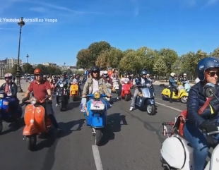 Paradă pe două roți, în stil italian