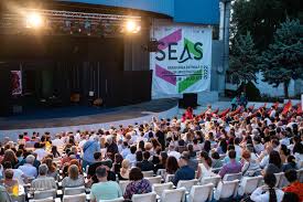 Încă cinci săptămâni de teatru în aer liber, la Constanța