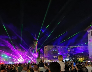 „Tomis – Luminile istoriei“ a făcut neîncăpătoare Piața Ovidiu