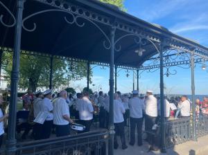 Publicul de la malul mării, invitat special al Fanfarei ”Muzica Apelor”
