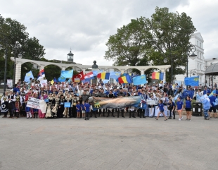 Parada portului popular, pe străzile din Constanța