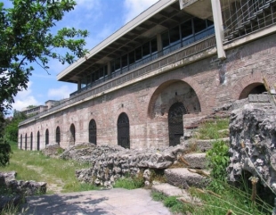 Începe restaurarea Edificiului Roman cu Mozaic