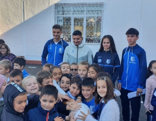 Învățăm să fim campioni, de la Farul