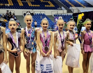 Gimnastele Clubului Sportiv Victoria Cumpăna, 26 de medalii la turneul „Rhythmic Star“