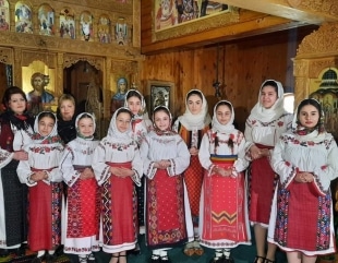 Iată, vin colindători!