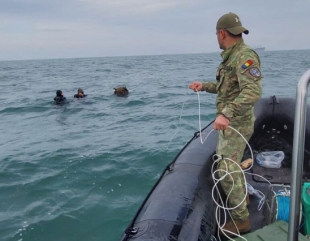 Mină marină în apropiere de digul Portului Constanța
