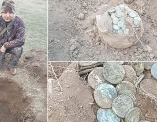 Vas cu monede antice descoperit pe câmp