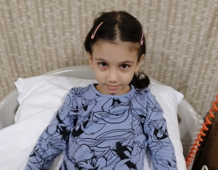 Are o gaură în inimă, dar se luptă să trăiască. O fetiţă de 9 ani are nevoie urgent de operaţie