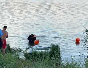 Tânăr scos din canalul Dunăre Marea Neagră