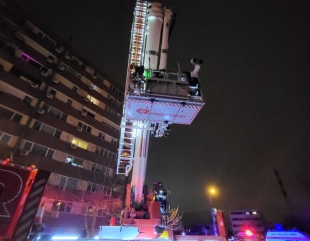 Constanța: Apartament locuit, în flăcări