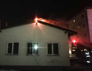 Babadag: Cartier amenințat de un incendiu