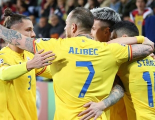 Debut cu victorie pentru România