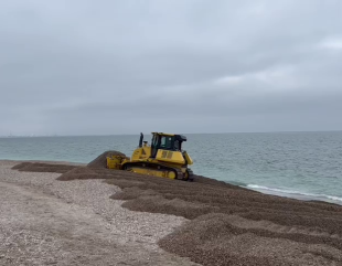 Se reface malul plajei din Mamaia