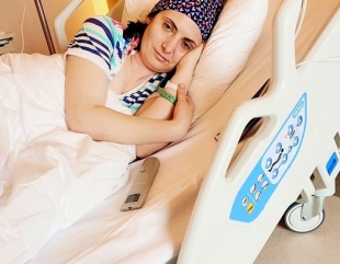 Drama unei îndrăgite educatoare. Tânăra de 31 de ani se luptă cu cancerul în Săptămâna Patimilor