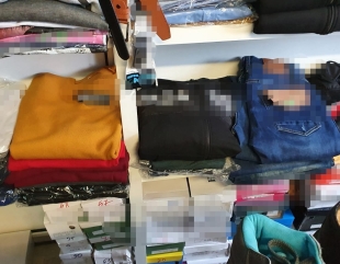 Bunuri contrafăcute confiscate la vamă