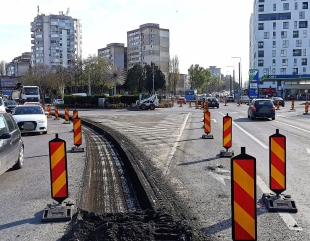 Pietre prețioase încrustate cu tainice hieroglife