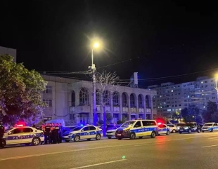 Bătaie cu lopeți în centrul Constanței