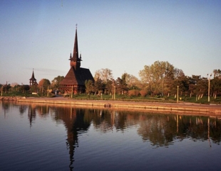 Lacul Tăbăcăriei, absorbit de gunoaie