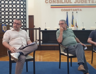 Fără blocuri printre case