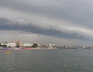 Cod galben de ploi, furtuni și grindină în municipiul Constanța și localități din județ!