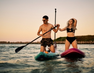 Vacanță activă sau pe șezlong, la soare