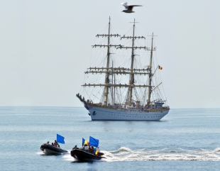 Forțele Navale: „Vom prezenta publicului cel mai mare spectacol naval care se organizează în România”. S-a dat startul repetițiilor oficiale de Ziua Marinei