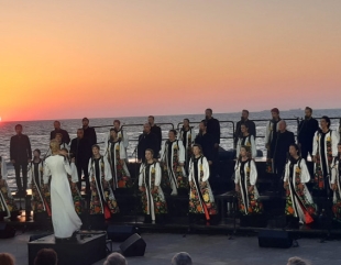 Premieră pe litoral. Recital susținut de Corul „Madrigal”, la răsăritul soarelui