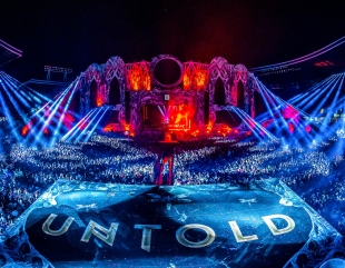 UNTOLD 2023: O lume magică, DJ, acrobați, șamani și dansatori într-un tărâm de poveste