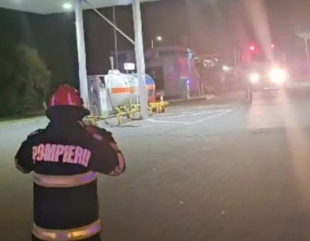 Incendiu într-o benzinărie cu stație GPL din zona CET