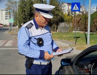 Poliția în acțiune. Zeci de amenzi și mai multe permise de conducere suspendate în Mamaia și Constanța
